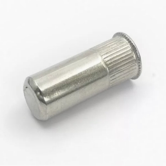 Рифленая резьбовая заклепка с насечкой